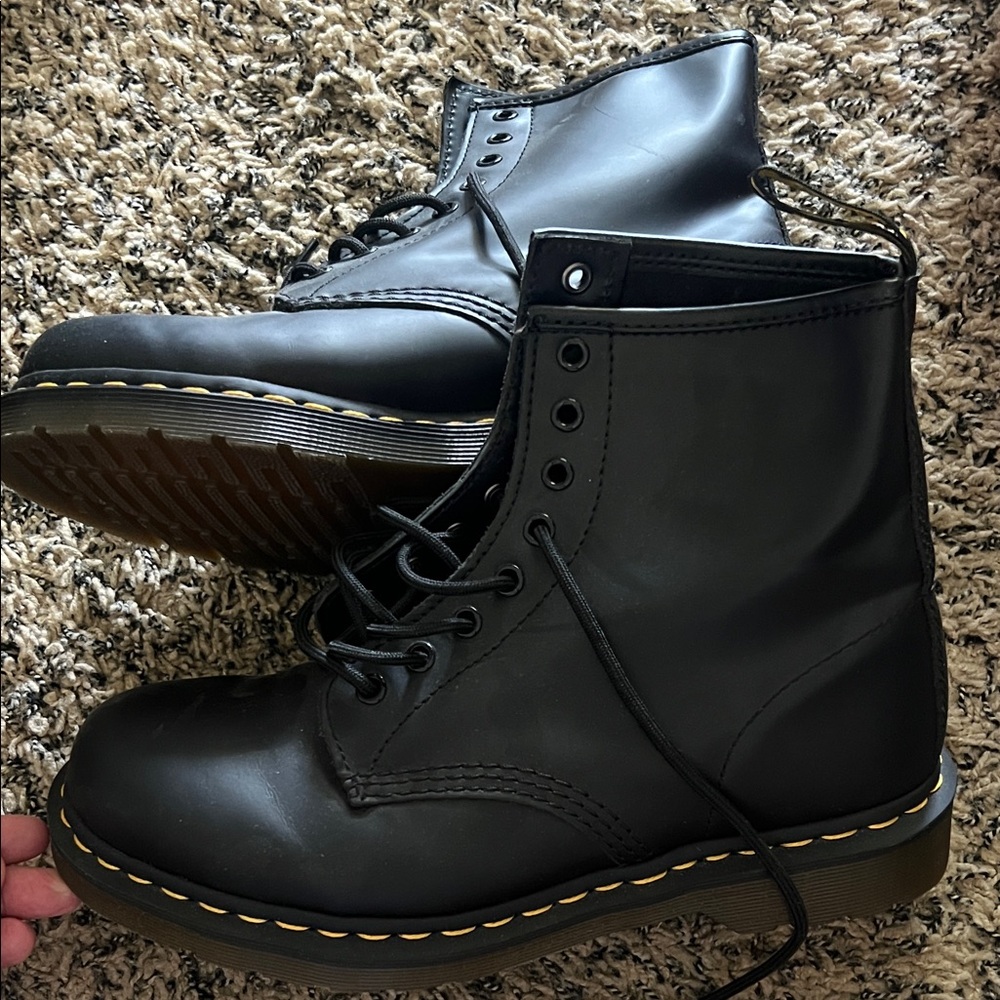 Classic DR MARTENS